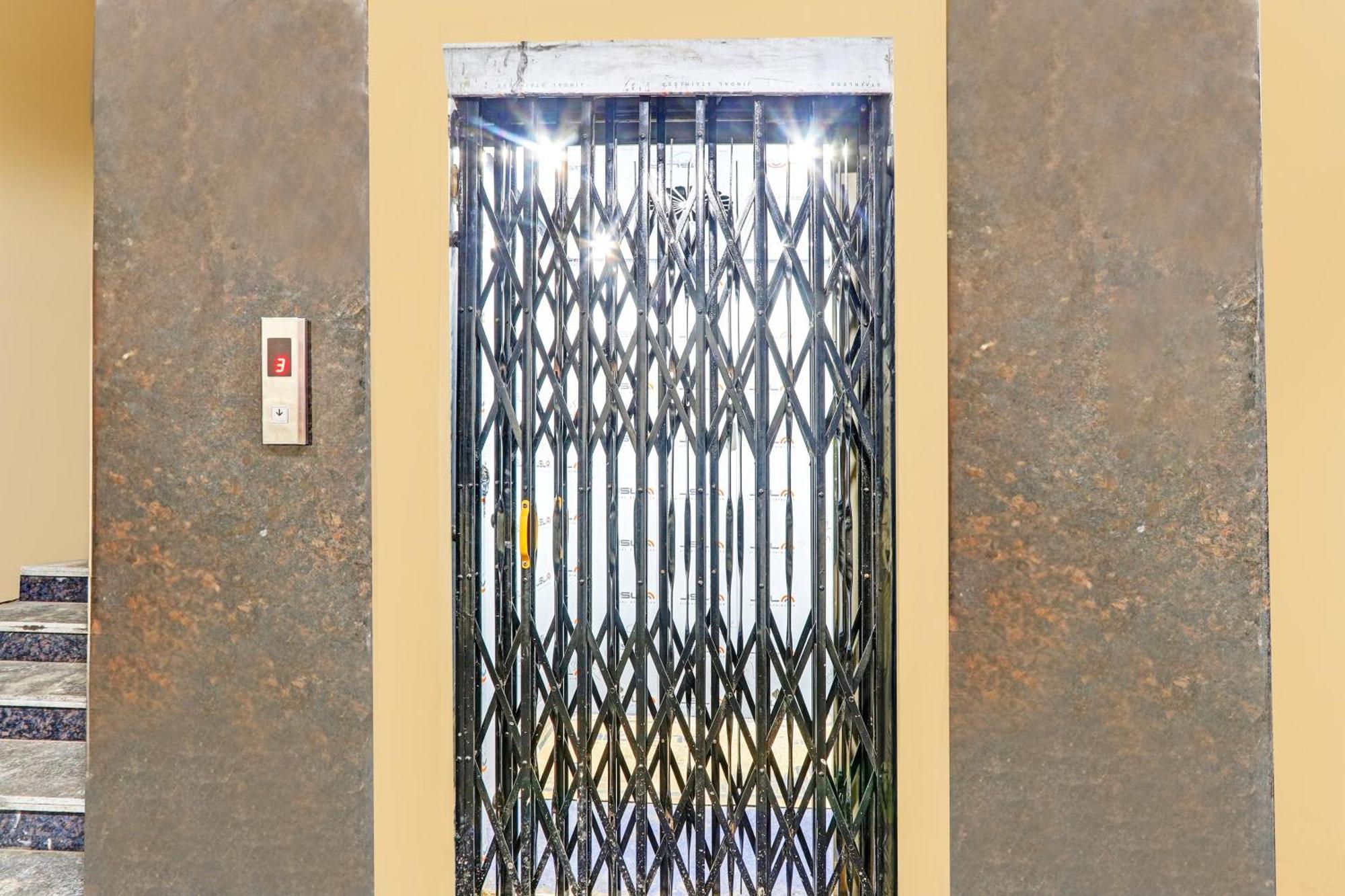 Super Hotel O Sri Vishnu Residency Kottapalli Экстерьер фото